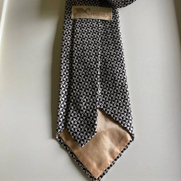 Pegasus wide necktie - Picture 2 of 4